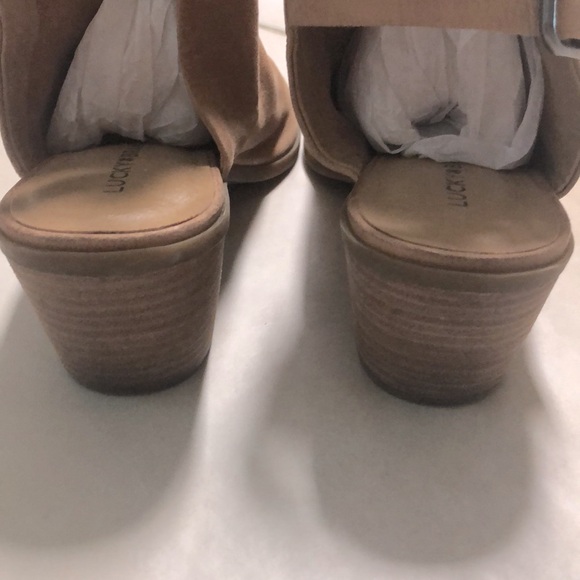 😍 lucky brand sandal booties w stacked heel! - Picture 3 of 11